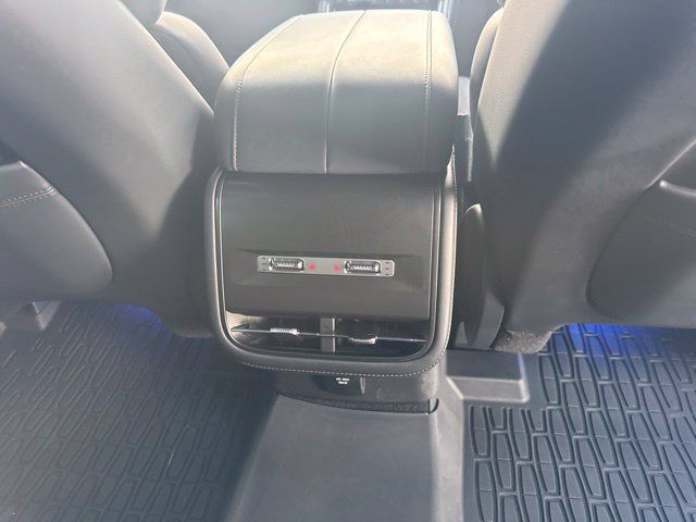 Used 2025 Lincoln Nautilus Reserve AWD/4WD image 15