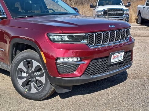 Used 2022 Jeep Grand Cherokee Limited 4xe AWD/4WD image 2