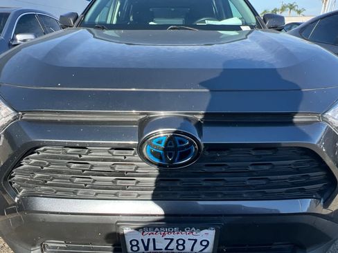 Used 2021 Toyota RAV4 XLE w/ Convenience Package AWD/4WD image 12