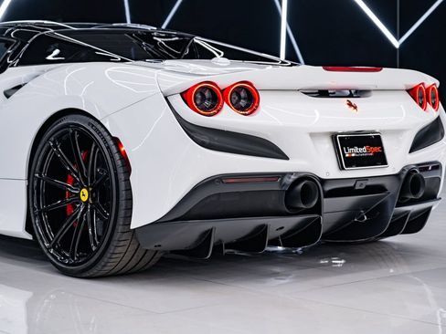 Used 2023 Ferrari F8 Tributo RWD image 24