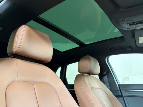 Used 2022 Audi Q3 2.0T Premium AWD/4WD image 16