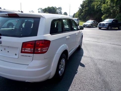 Used 2009 Dodge Journey SE image 14