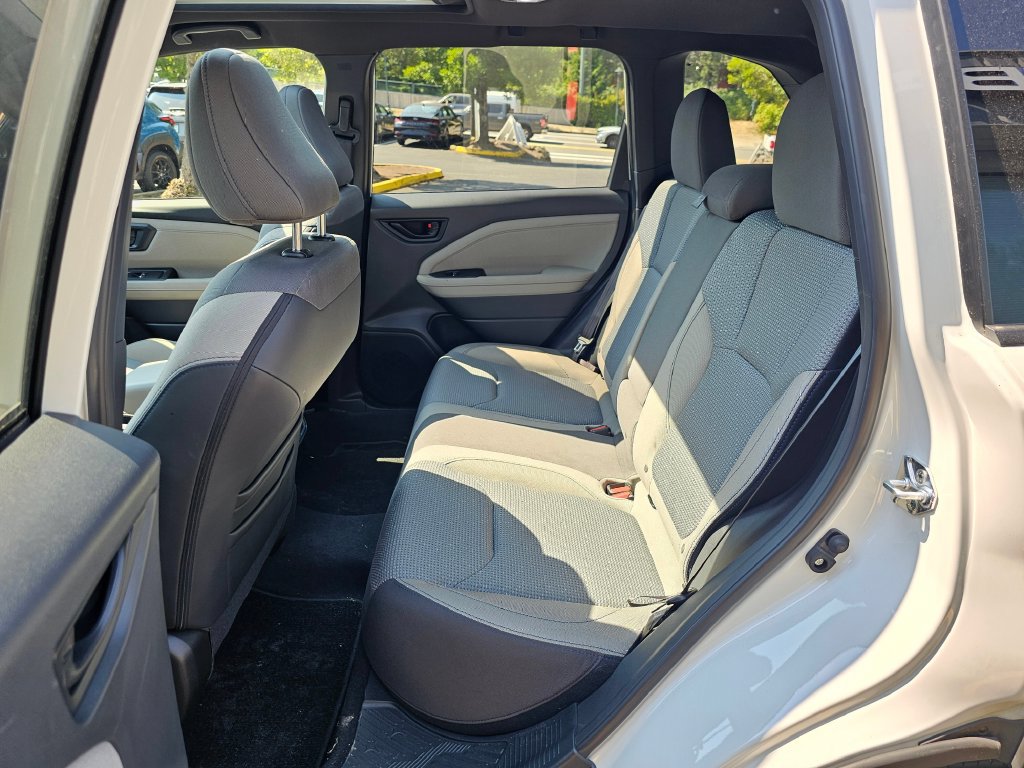 Used 2025 Subaru Forester Premium AWD/4WD image 16