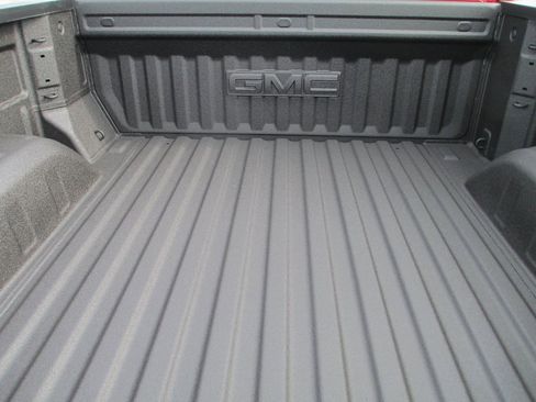 New 2026 GMC Sierra 1500 SLT w/ SLT Premium Plus Package image 6