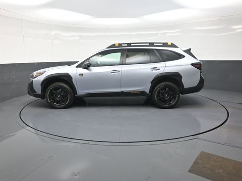 Used 2023 Subaru Outback Wilderness image 6