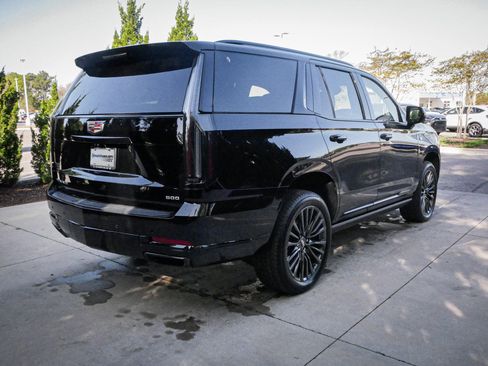 Used 2026 Cadillac Escalade Platinum Sport AWD/4WD image 10