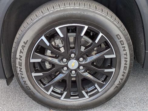 Used 2026 Chevrolet Traverse LT w/ Sun and Wheel Package FWD image 33