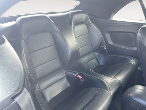 Used 2019 Ford Mustang GT Premium image 29