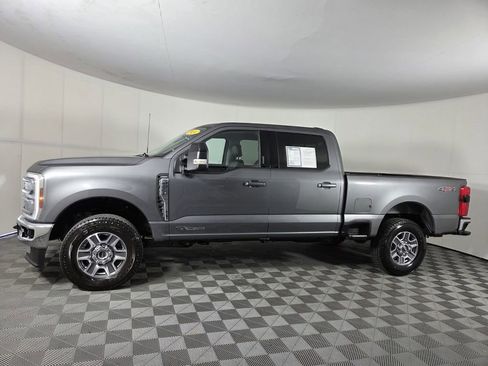 Used 2024 Ford F250 Lariat image 8
