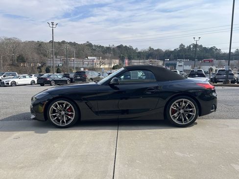 Certified 2023 BMW Z4 M40i w/ Premium Package image 5