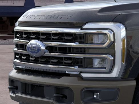 New 2026 Ford F250 4x4 Crew Cab Super Duty image 17