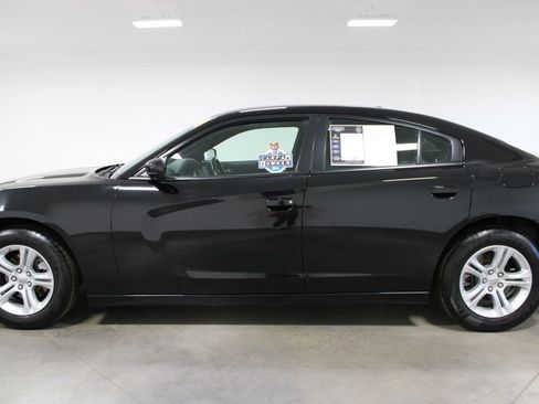 Used 2022 Dodge Charger SXT RWD image 6