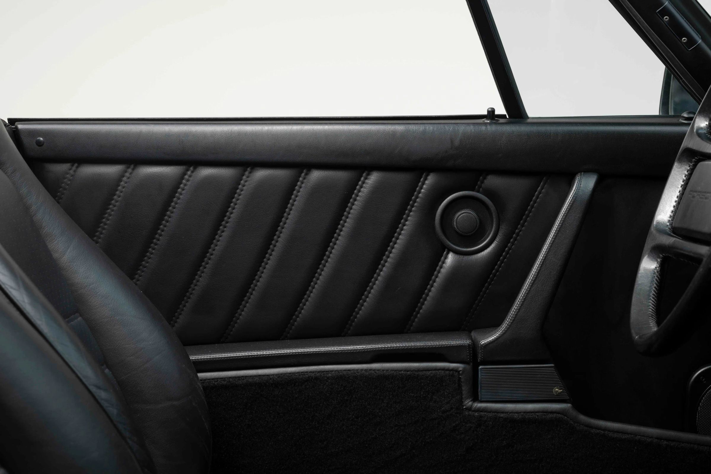 Used 1987 Porsche 911 Carrera RWD image 20