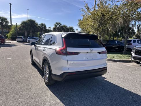 Used 2024 Honda CR-V EX image 4
