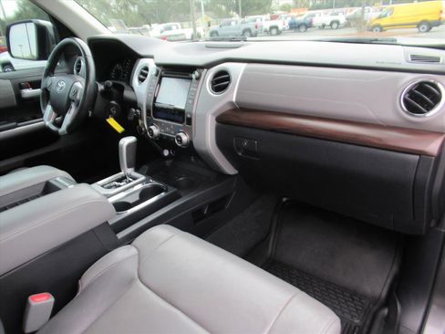 Used 2019 Toyota Tundra Limited image 17