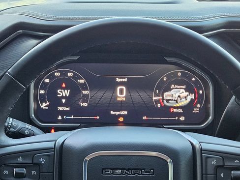 Used 2026 GMC Sierra 2500 Denali Ultimate AWD/4WD image 16
