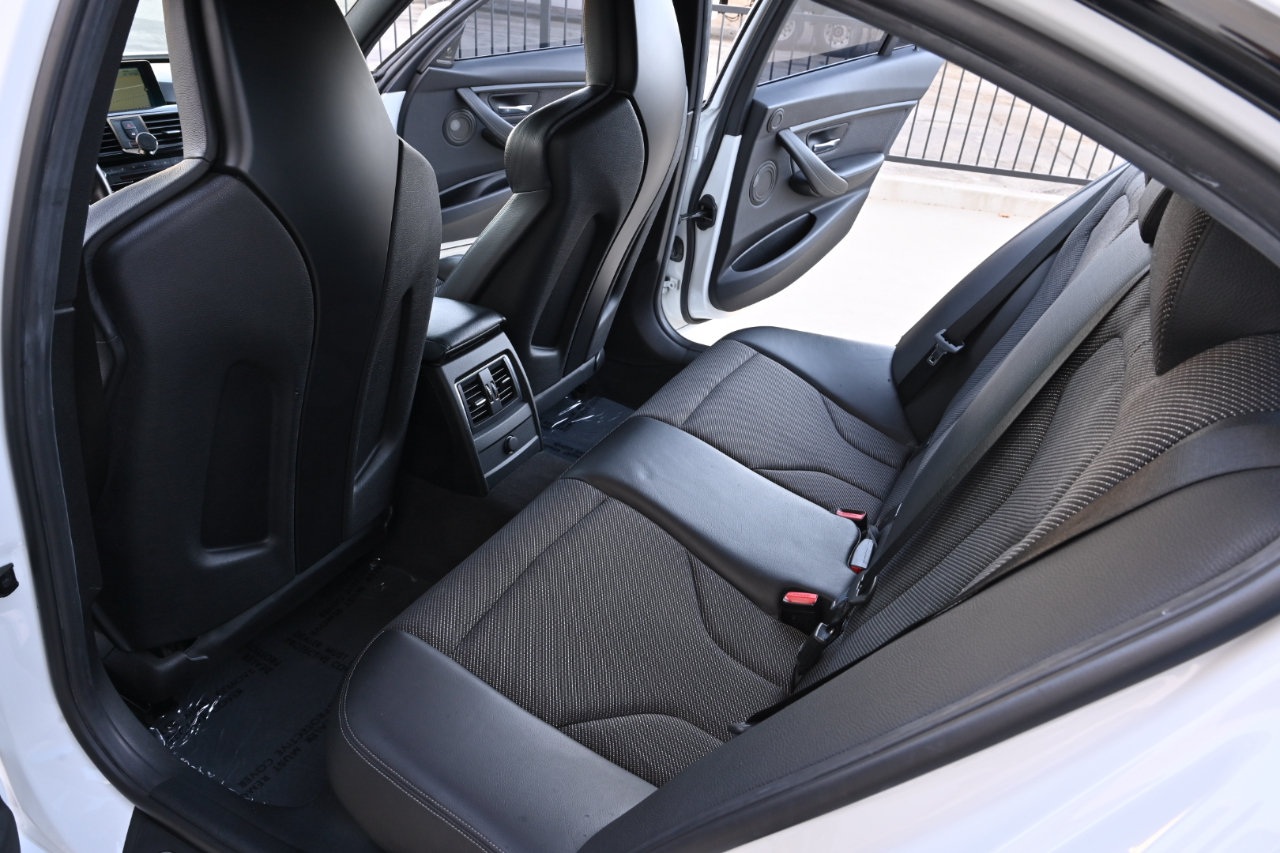 Used 2016 BMW M3 RWD image 17
