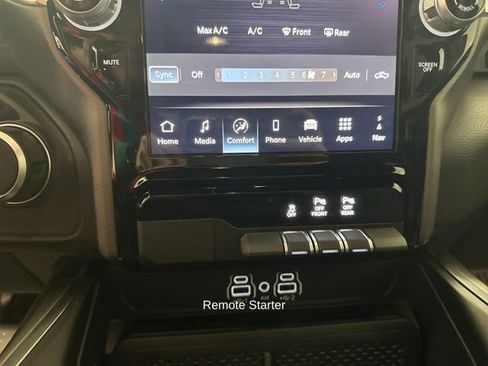 Used 2025 RAM 1500 Big Horn image 17