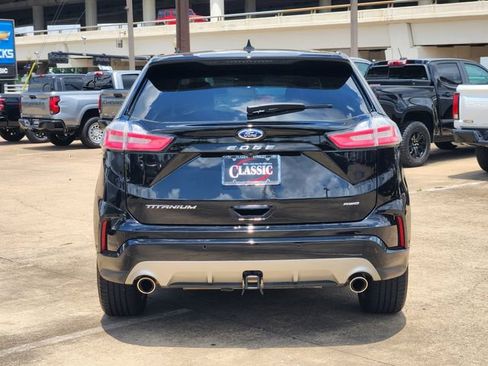 Used 2022 Ford Edge Titanium w/ Equipment Group 301A AWD/4WD image 6