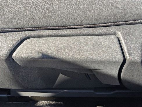 New 2026 Nissan Kicks SR w/ Illumination Package image 15