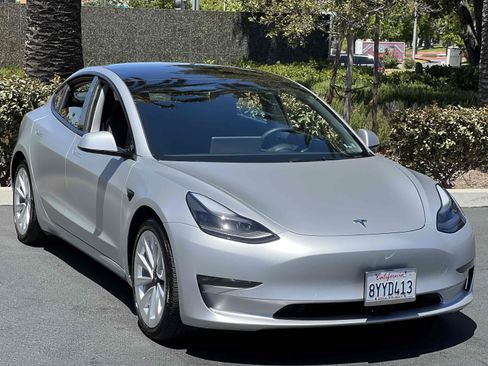Used 2021 Tesla Model 3 Long Range AWD/4WD image 20