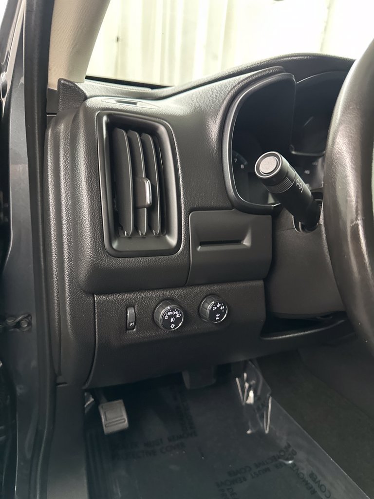 Used 2016 Chevrolet Colorado LT w/ LT Convenience Package AWD/4WD image 13