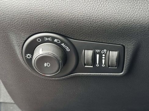 New 2026 Jeep Compass Limited image 7