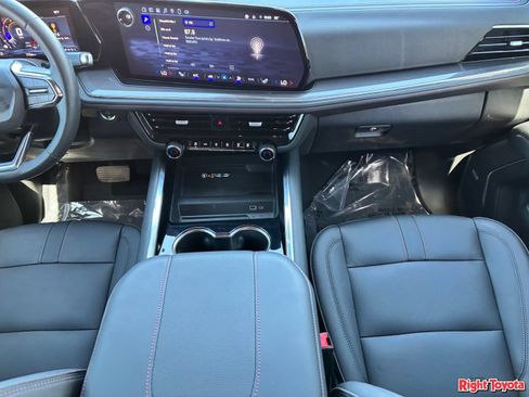 Used 2025 Chevrolet Tahoe RST w/ Comfort Package AWD/4WD image 17