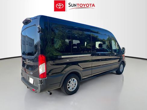 Used 2023 Ford Transit 350 XLT RWD image 4