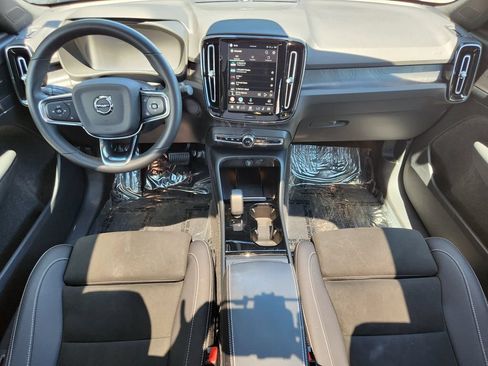 Used 2023 Volvo C40 P8 Recharge Ultimate w/ Protection Package Premier AWD/4WD image 16