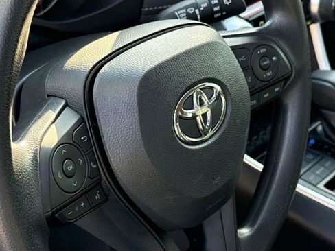 Used 2024 Toyota RAV4 XLE image 29