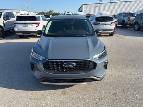 Used 2025 Ford Escape Active w/ Tech Pack #1 FWD image 2