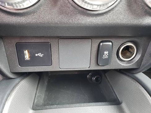 Used 2024 Mitsubishi Outlander Sport AWD image 24