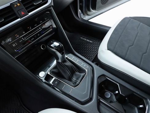 New 2026 Volkswagen Taos SE image 61