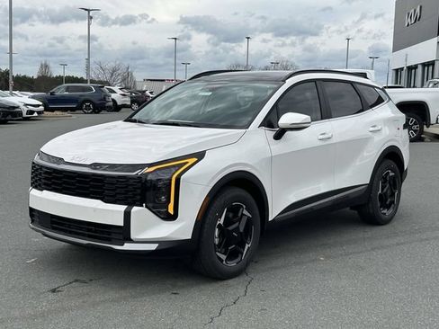 Certified 2026 Kia Sportage EX w/ EX Panoramic Sunroof Package AWD/4WD image 9