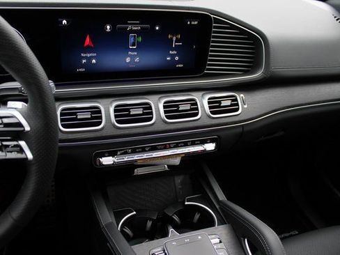 New 2026 Mercedes-Benz GLS 450 4MATIC image 27