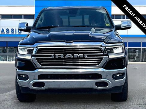 Used 2019 RAM 1500 Laramie AWD/4WD image 2