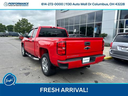 Used 2017 Chevrolet Silverado 1500 Custom w/ Custom Convenience Package AWD/4WD image 6