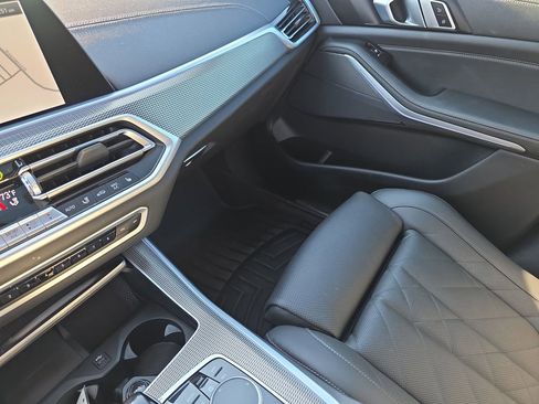 Used 2023 BMW X5 xDrive40i w/ M Sport Package image 32