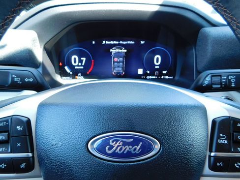 Used 2025 Ford Explorer Active w/ Active Comfort Package AWD/4WD image 41
