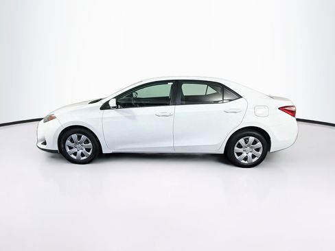 Used 2018 Toyota Corolla LE FWD image 4