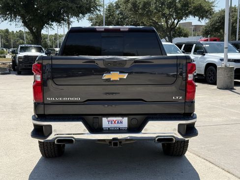 Used 2022 Chevrolet Silverado 1500 LTZ AWD/4WD image 6