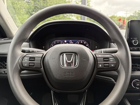 Used 2025 Honda Accord LX image 11