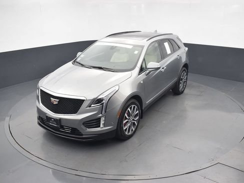 Used 2023 Cadillac XT5 Sportv w/ Technology Package AWD/4WD image 42