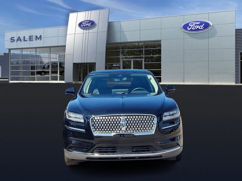 Used 2022 Lincoln Nautilus Reserve image 8