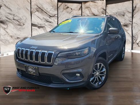 Used 2020 Jeep Cherokee Latitude Lux w/ Comfort/Convenience Group AWD/4WD image 2