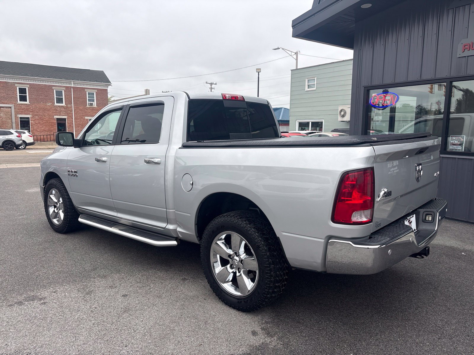 Used 2018 RAM 1500 Big Horn AWD/4WD image 2