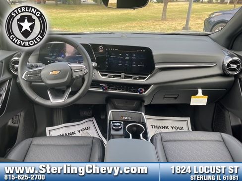 New 2026 Chevrolet Equinox LT w/ Convenience Package II image 9