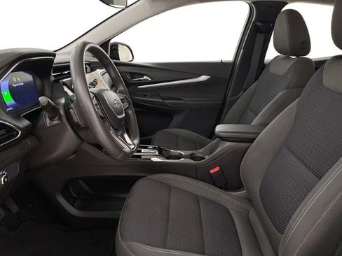 Certified 2023 Chevrolet Bolt EUV LT w/ Driver Confidence Package FWD image 12
