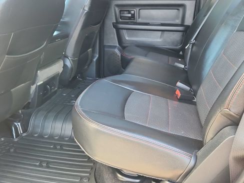 Used 2016 RAM 2500 Tradesman w/ Chrome Appearance Group AWD/4WD image 10